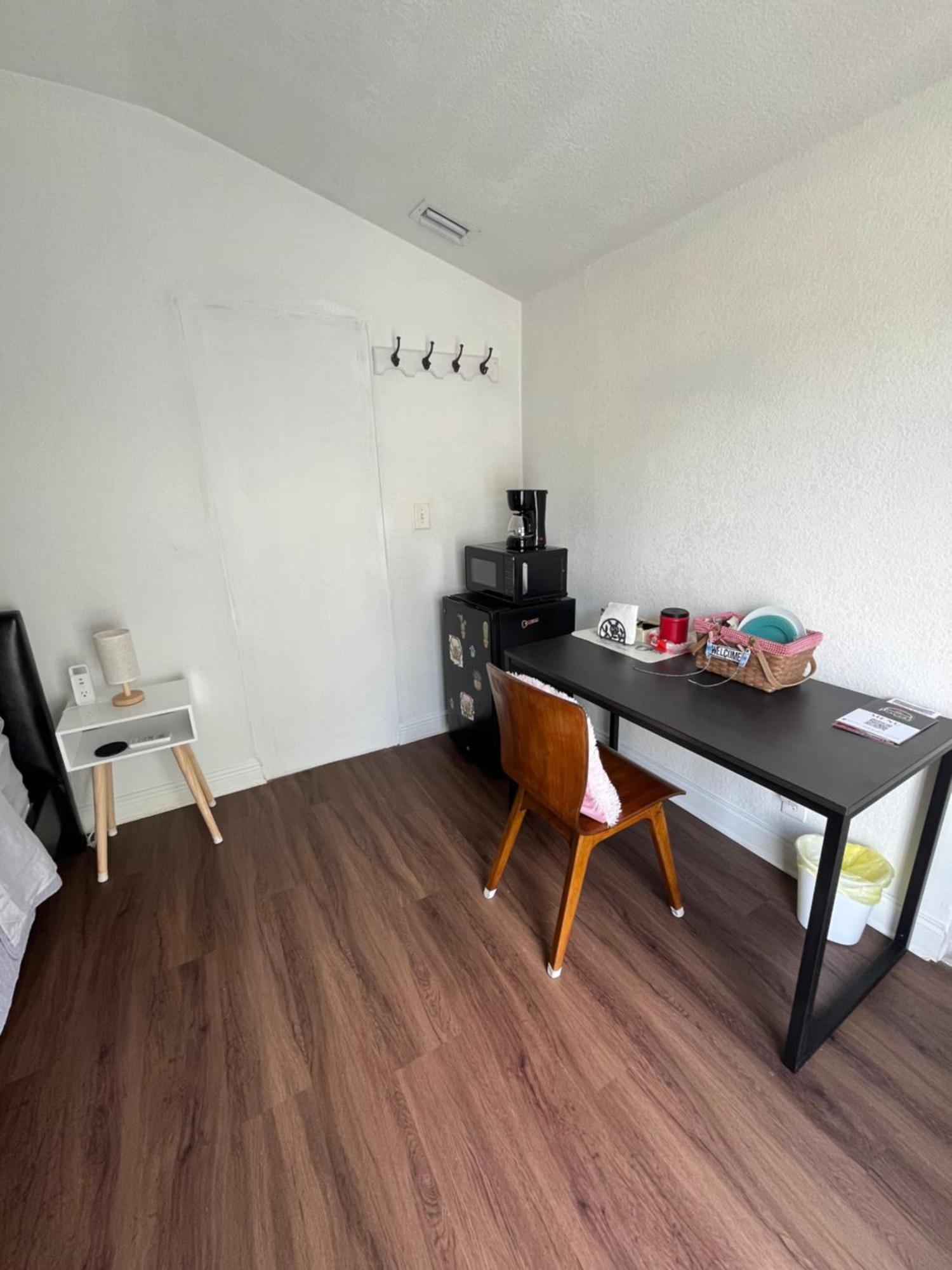 Habitacion Luminosa Y Acogedora. هوليوود المظهر الخارجي الصورة