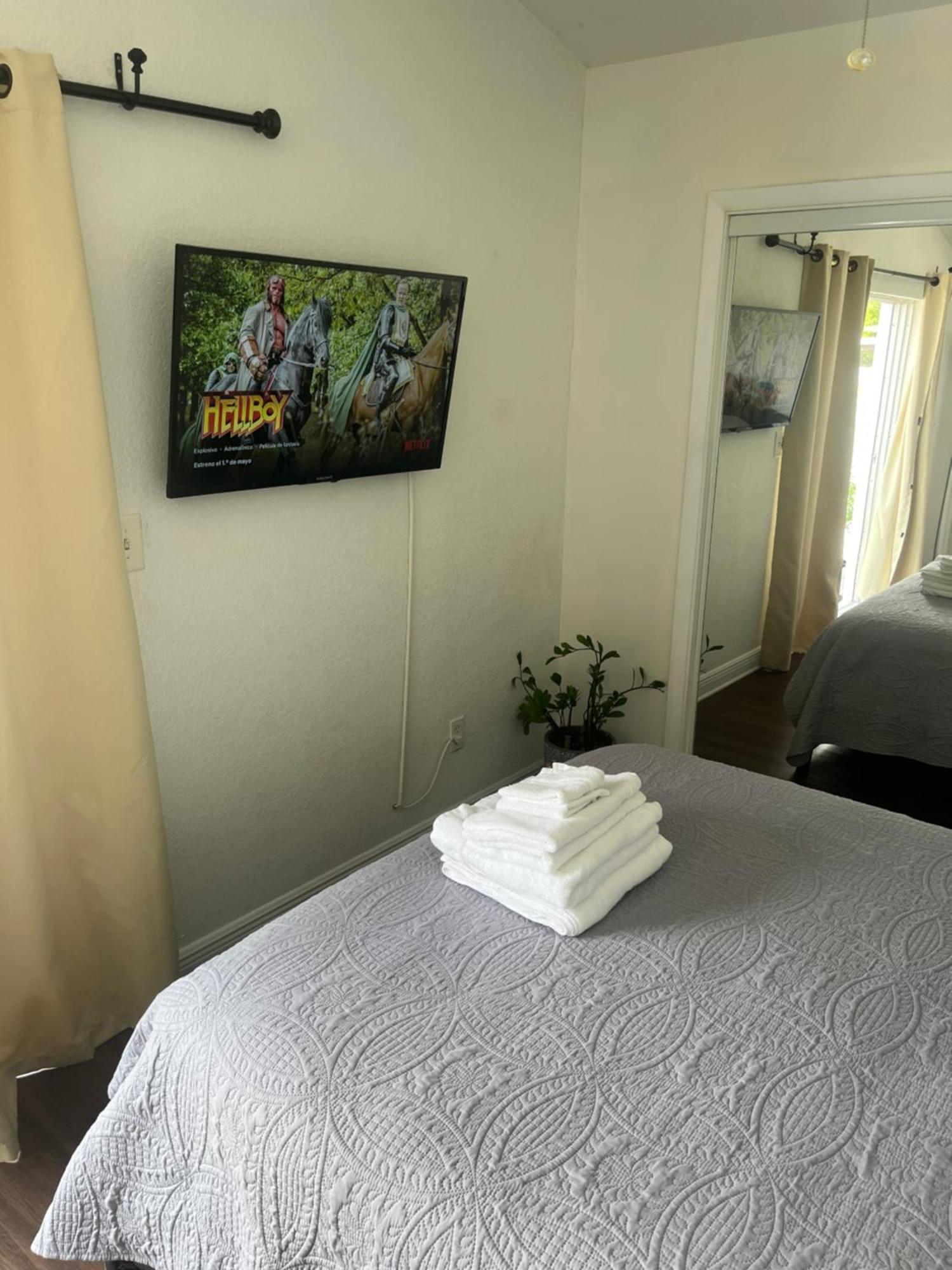 Habitacion Luminosa Y Acogedora. هوليوود المظهر الخارجي الصورة